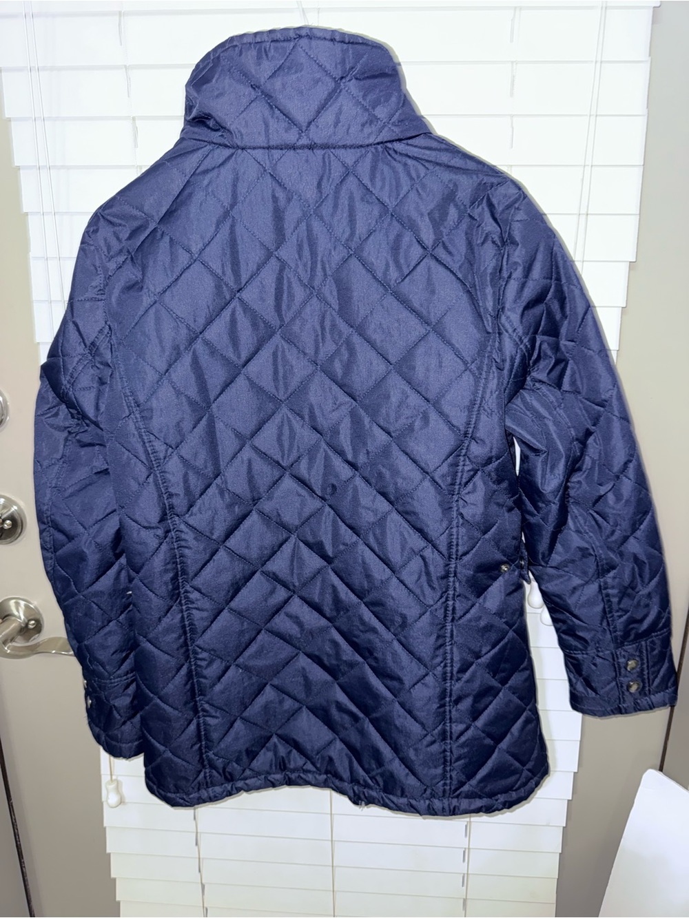 Women's Quilted Navy Bomber Jacket - Picture 3 of 3
